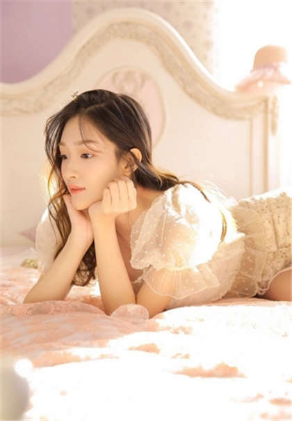 大学生污文-公交h小短文纯洁勿入_魅性9课