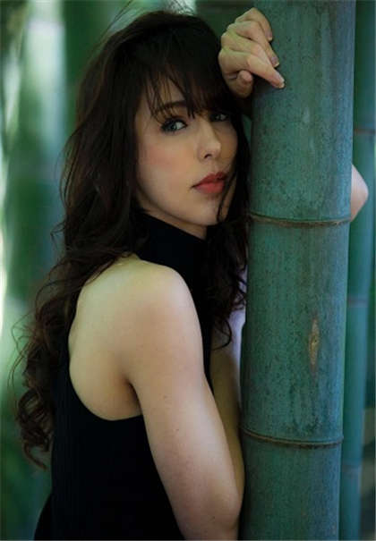 小黄wen文师生-表姐的乳汁_魅性9课