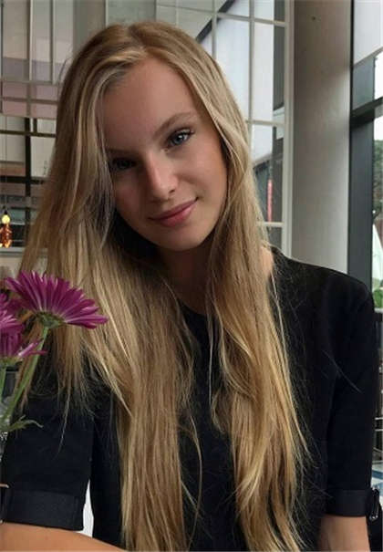 女同学上课帮我口过程-摸女同桌大腿_魅性9课