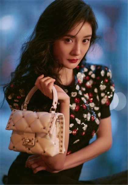 两个美女一起用嘴服侍小说-高H之家庭类在线阅读_魅性9课