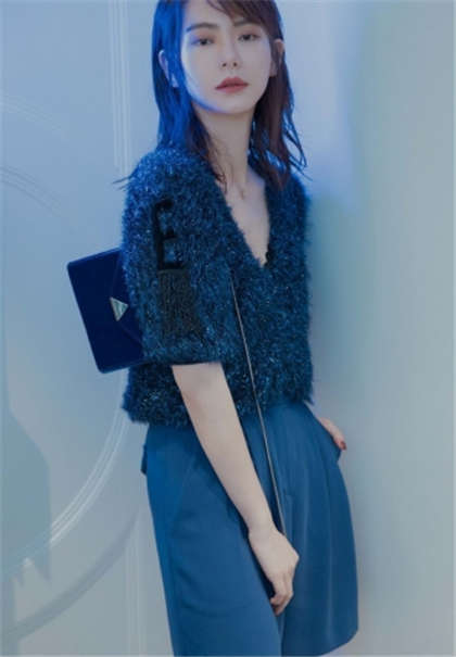 高辣湿文hhhh-在地铁被轮流_魅性9课