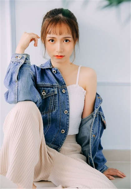 同桌你水真多胸真大-喷好多水_魅性9课