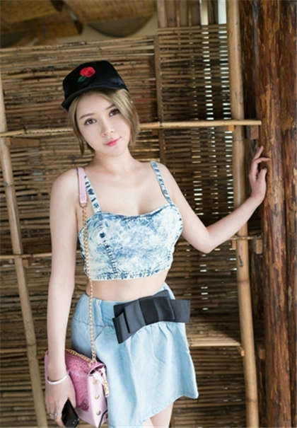 污啊污啊啊-和三个熟女教师的激情_魅性9课