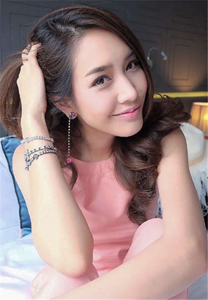 交换夫妻三级小说-污到你湿透的小黄文好大_魅性9课