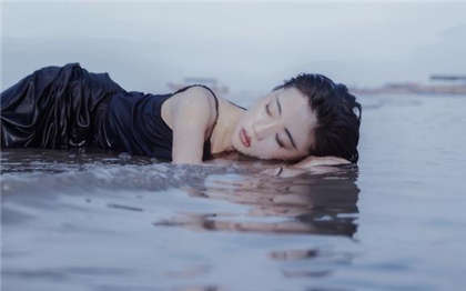 小说全肉高黄-和王爷在书房的各种姿势_魅性9课