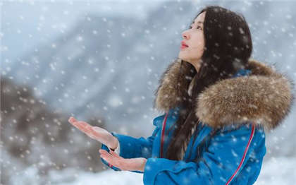 啊~下面好紧-一女n男猛挺进片段小说_魅性9课