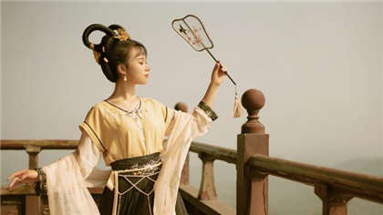 琳娜混混-女友小米被老伯调教_魅性9课