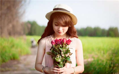 污的下面出水的文字-污到你那里滴水_魅性9课