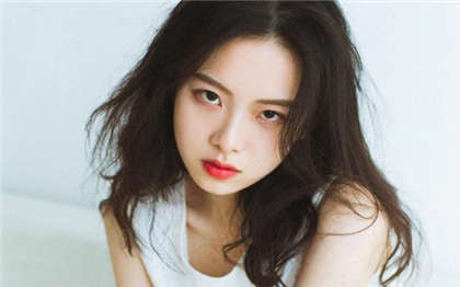 小黄文500-女主角被沾污的古装剧_魅性9课