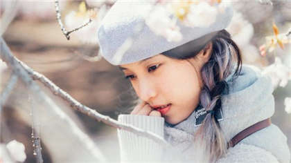 两男吃奶玩乳尖摸下面-两个小丫头稚嫩紧窄_魅性9课