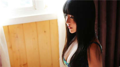 被黑人老外玩小说-公车上被猛烈的进出情深缘浅_魅性9课