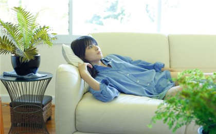 强奸校花-玩弄已婚人妇做爰小说_魅性9课