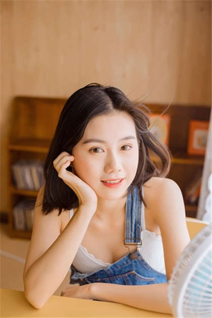 秒湿的小黄文-我和女工主任的故事_魅性9课