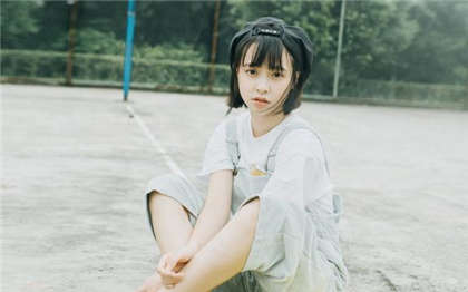 哦哦塞几-老师上课裙子里放震动棒_魅性9课