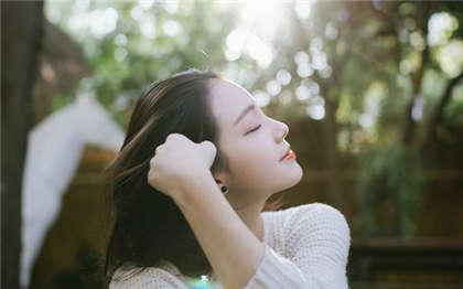 看到女生底下会发湿的黄文-性感黄色小内内_魅性9课