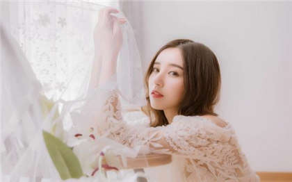 人妻雨柔-写床上运动很细的片段_魅性9课