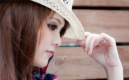 写的很细的污文章-两根大肉帮一前一后_魅性9课