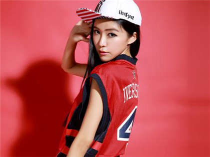 我被添出水来好爽趴在-插进去这么一点就让你爽成这样_魅性9课