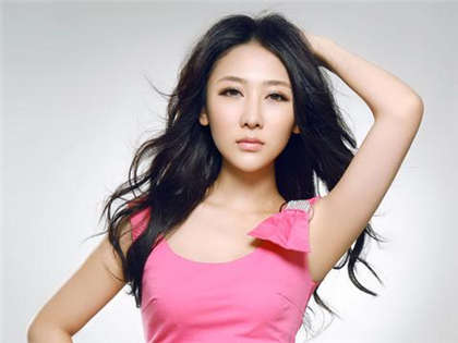 贵妇厨房好爽-他立在她腿之间有力的冲撞_魅性9课