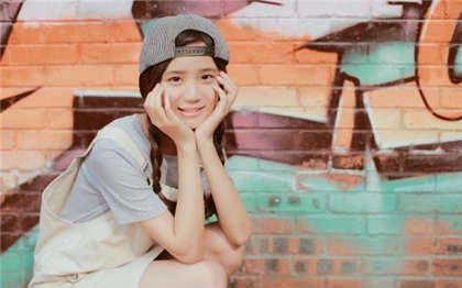 嗯嗯太用力-我让他给我舔舔他都不_魅性9课