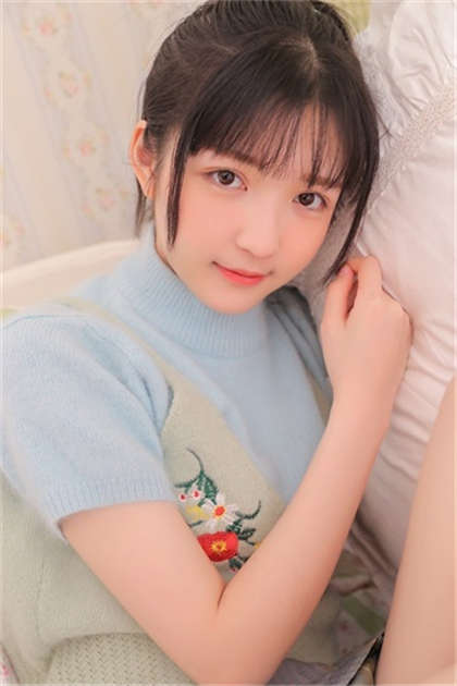 公交车上两个男人同时摸我-宝贝多揉揉就大了_魅性9课