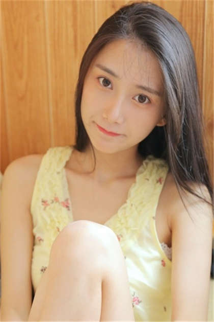 宝物老婆在出租房-撕咬吸吮她粉红的奶头_魅性9课