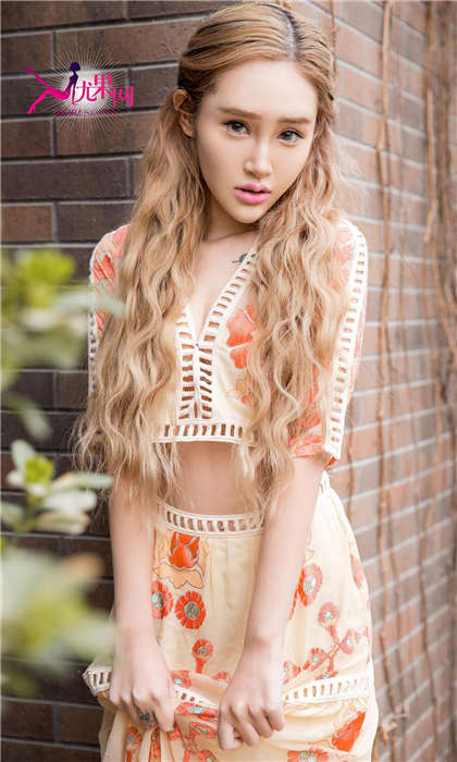 小说里面的小污-被迷醉后脱掉裤子强奸_魅性9课