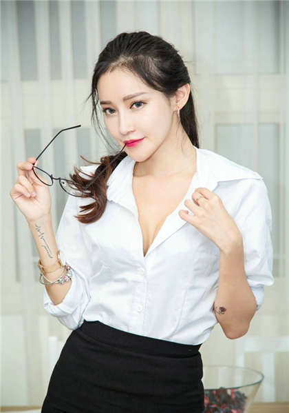 抵在入口处缓缓磨擦-把绳结向后拉陷入花缝_魅性9课