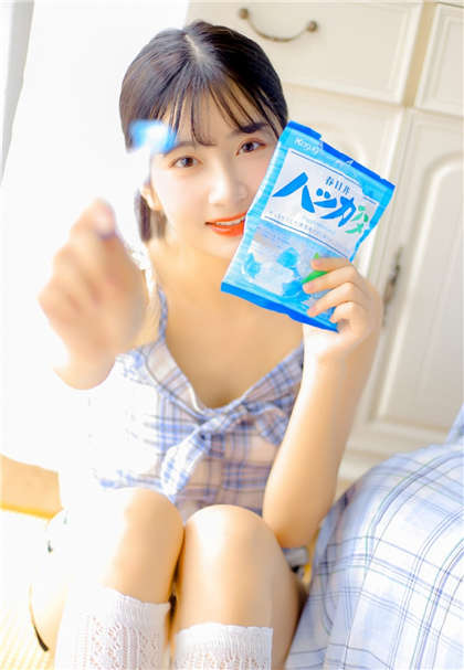 污到流水的文章小黄文-一晚同时和三个男人做好刺激_魅性9课