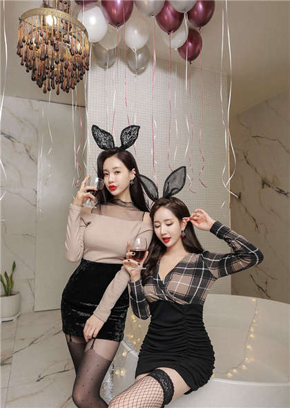 老师和我干-看了让人下面湿的不行的污文_魅性9课