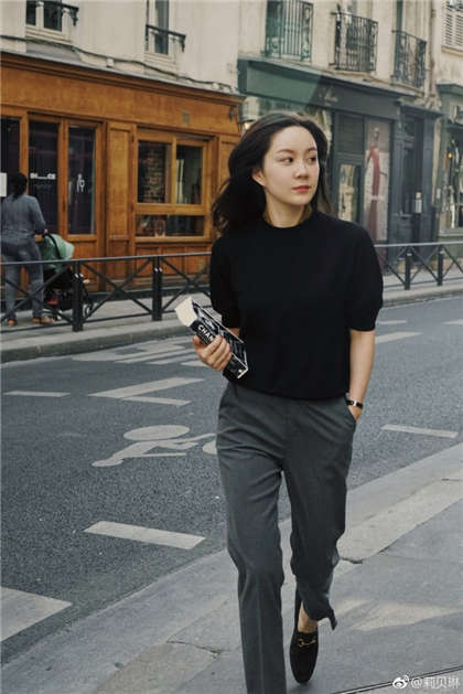 丝袜短文-噗呲噗呲真爽再深一点_魅性9课