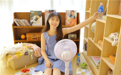 轻一点好大小黄文-与美女淫荡熟妇开房疯狂性爱_魅性9课