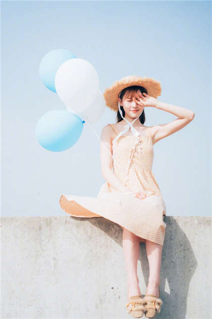 别墅群娇交换-上课同桌把手伸到我腿里长篇_魅性9课