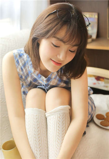 地铁黄黄的肉肉的小说-一次在火车上激烈做爱经历_魅性9课