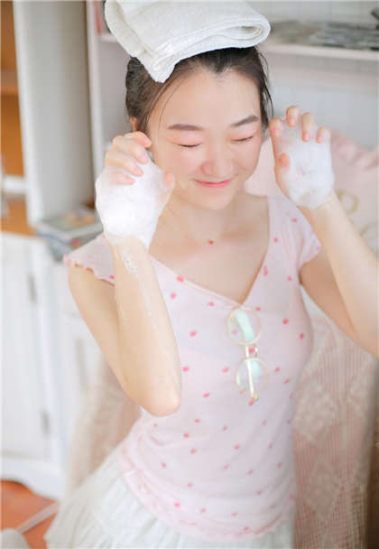 很黄很污的性奴乱伦文-宝贝我好爽快点使劲要我_魅性9课