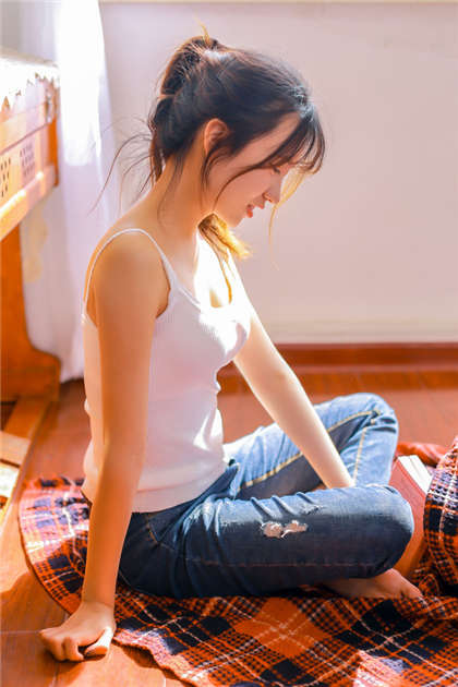 短裙不要啊好疼-一世逍遥赵雅欣_魅性9课