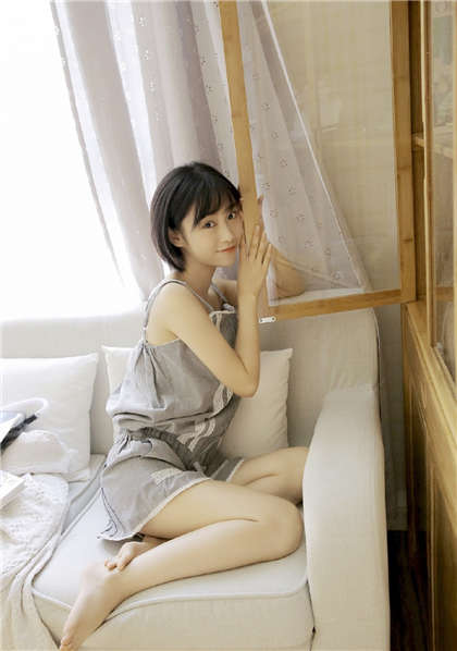 娇妻无奈交换-粗大强行撑开紧窄的嫩缝_魅性9课