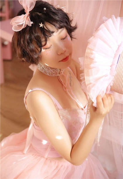 黄文公交车上-详细口述H_魅性9课