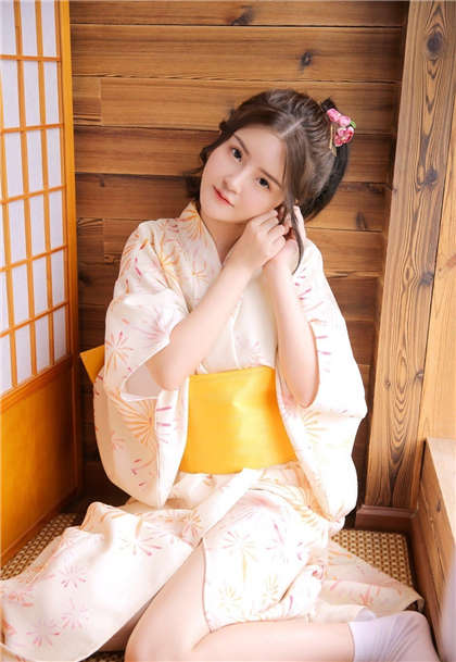 污文之我的哥想睡我-只要一摸他下面就会受不了_魅性9课