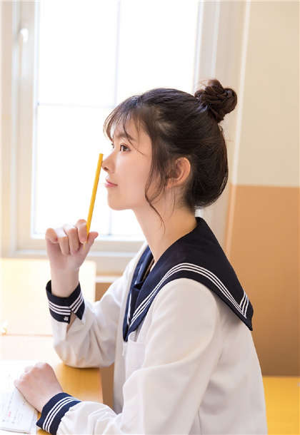 男主李力雄小说-丝袜邻居舔丝脚小说_魅性9课