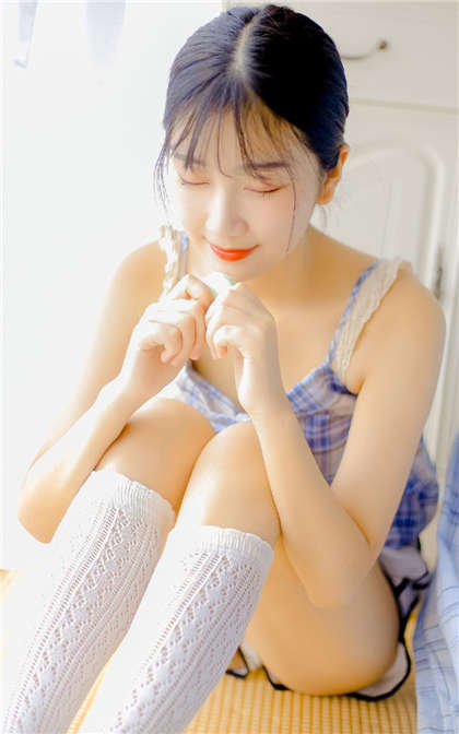 污污的小说片段在线-轮校花H文_魅性9课