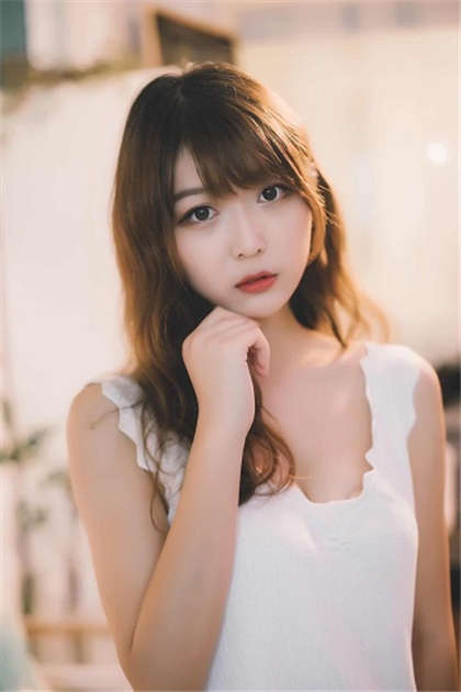 很黄很激烈很肉的小说-稚嫩萝莉身体被_魅性9课