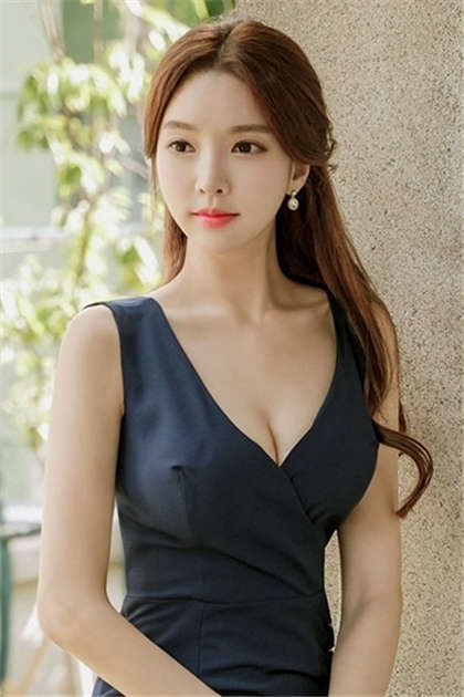 白天在电车上污片-征服高官贵妇系列小说_魅性9课