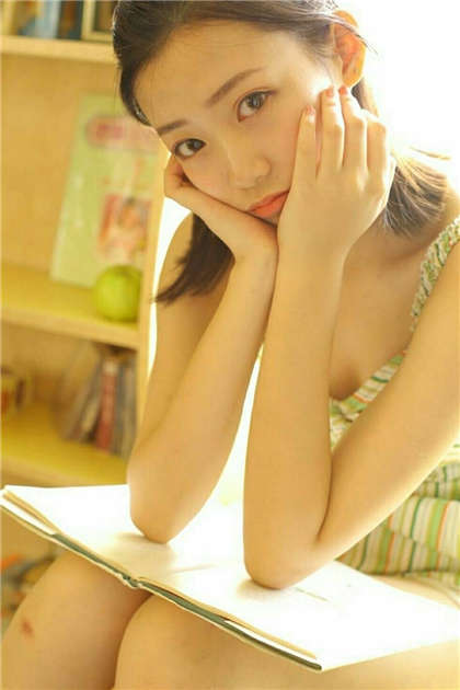 三个老头捆着躁我一个-我被同桌摸大腿内侧_魅性9课