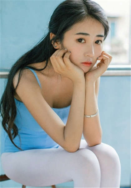 黄色小说多肉-办公室诱惑漂亮上司_魅性9课