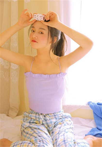 别吸了里面好痒-把手伸进我的上衣_魅性9课