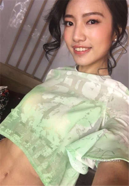 教室和同桌小黄文-纯肉的高h全本小说_魅性9课