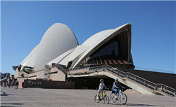 世界十大最严重的空难，均是人为疏忽造成（死伤惨重）