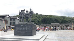 全球最具魅力的十大黑色海滩排行榜，感受沙滩性感比基尼美女的诱惑